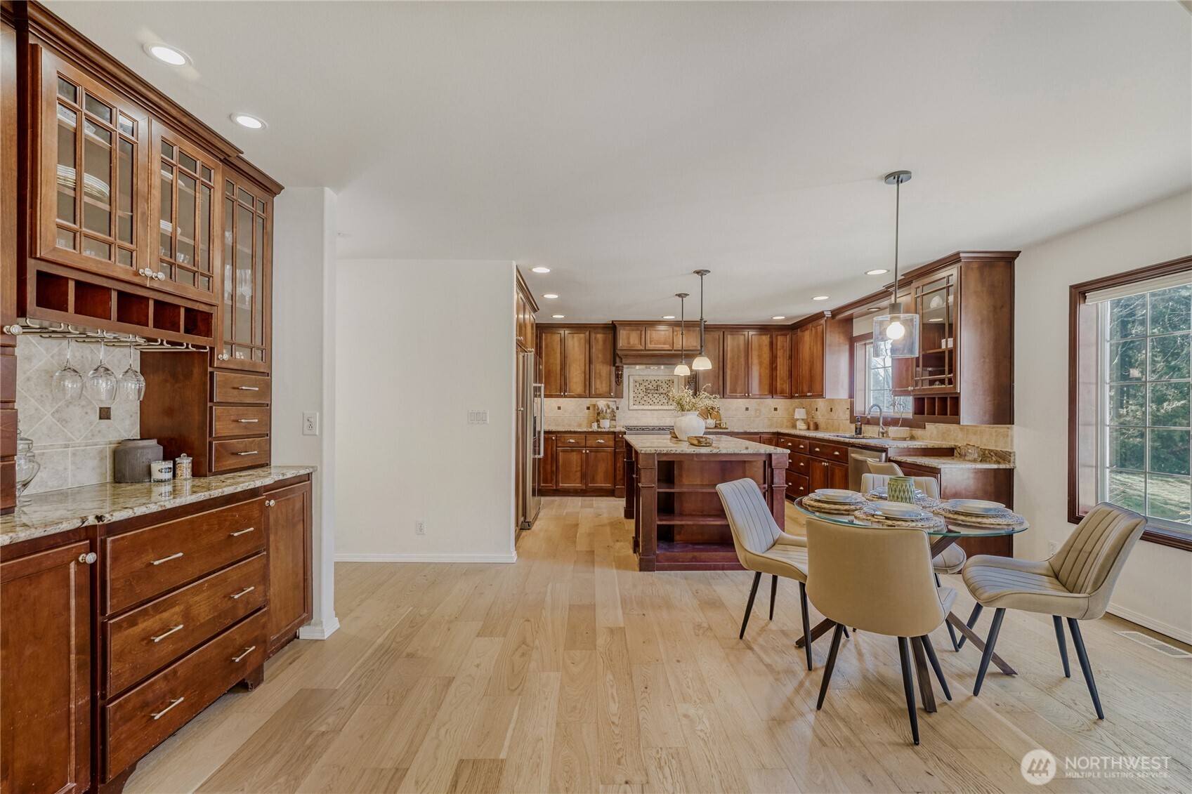 20119 208th Avenue Southeast Renton, WA 98058 - Photo 8 of 32