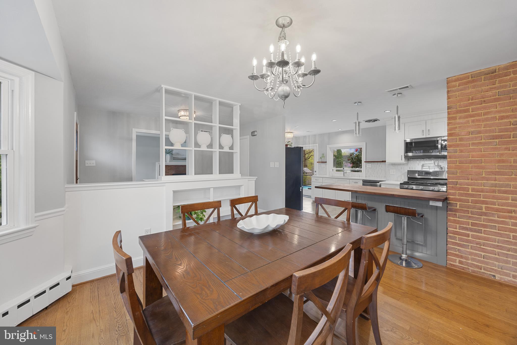 7040 Quander Road Alexandria, VA 22307 - Photo 3 of 50