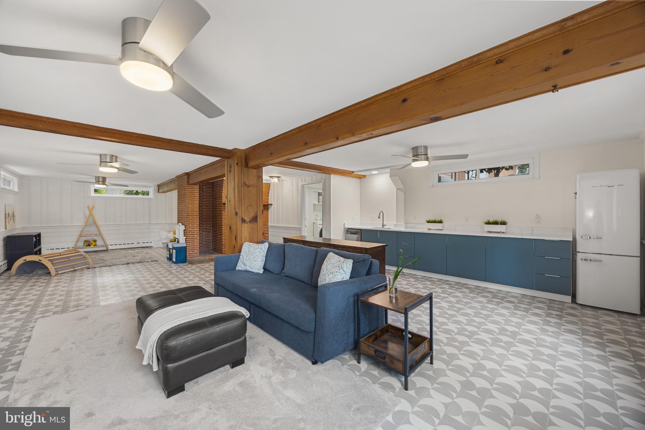 7040 Quander Road Alexandria, VA 22307 - Photo 5 of 50
