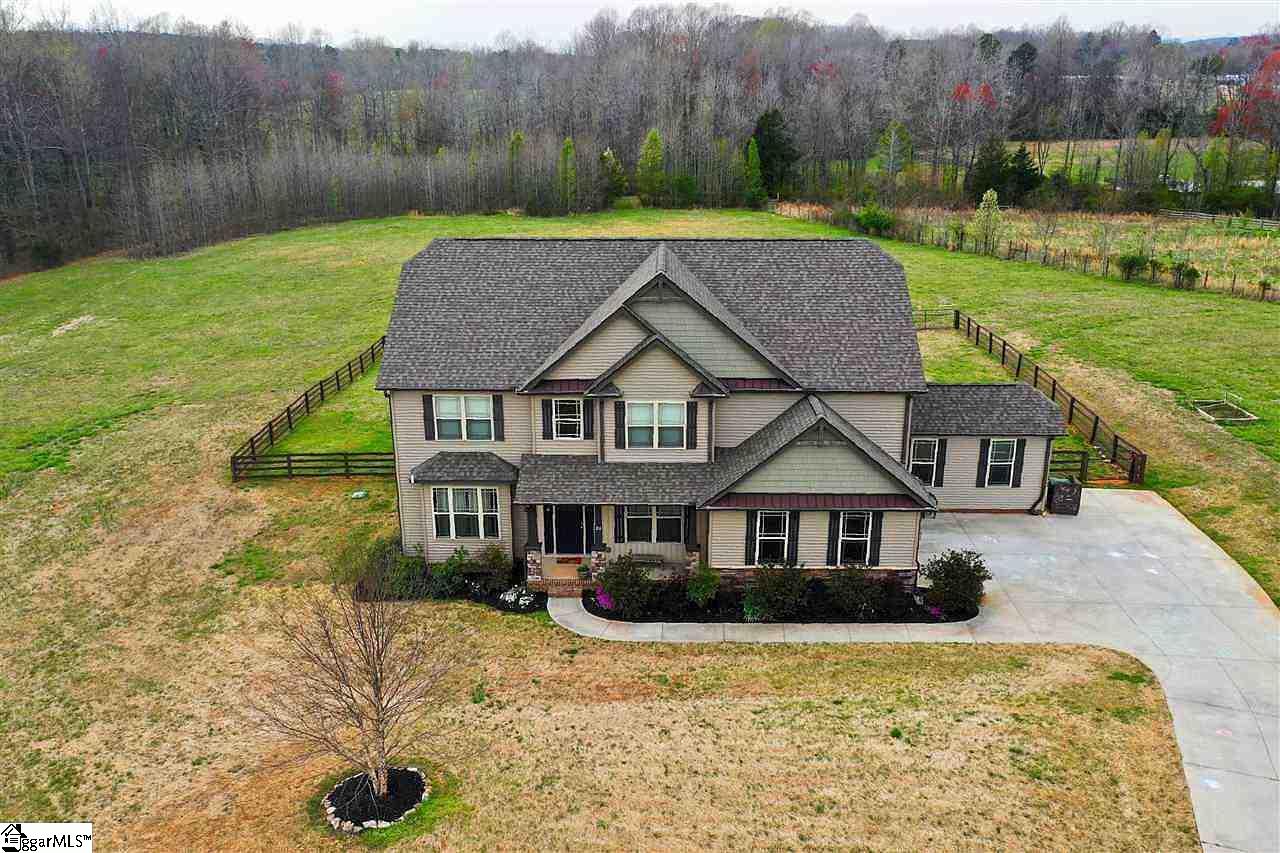 26 Fancy Lane Travelers Rest, SC 29690 - Photo 2 of 25