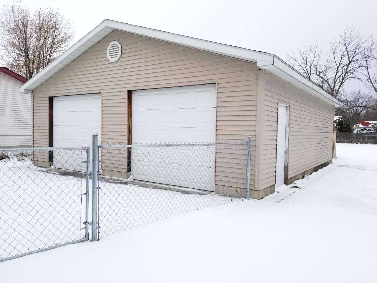 401 East Smith Road Bay City, MI 48706 - Photo 5 of 19