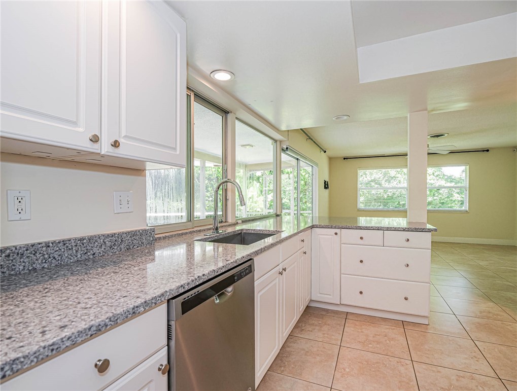 965 Reef Road Vero Beach, FL 32963 - Photo 9 of 33