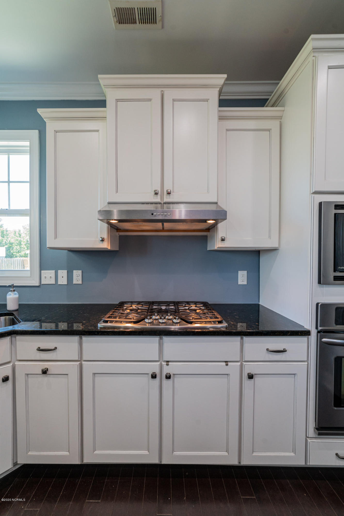 104 Bethea Street Holly Ridge, NC 28445 - Photo 42 of 99 Gas Stove