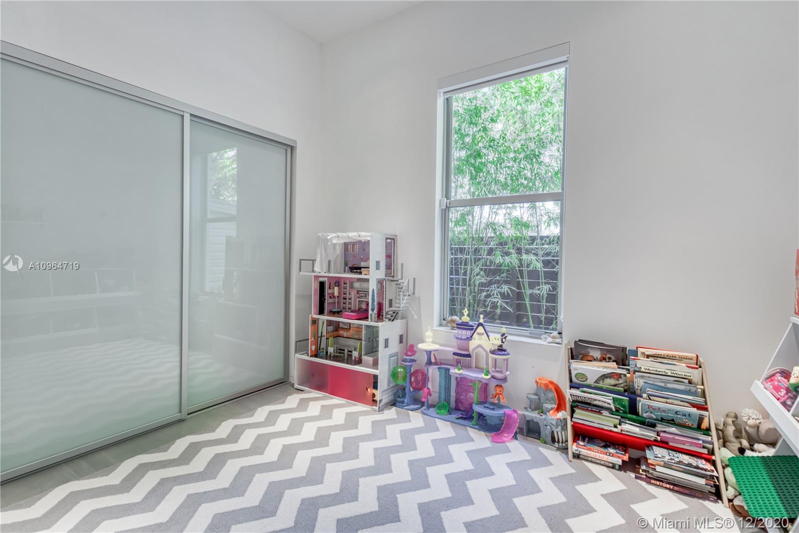 3763 Douglas Road Miami, FL 33133 - Photo 12 of 30 Gallery Image 12