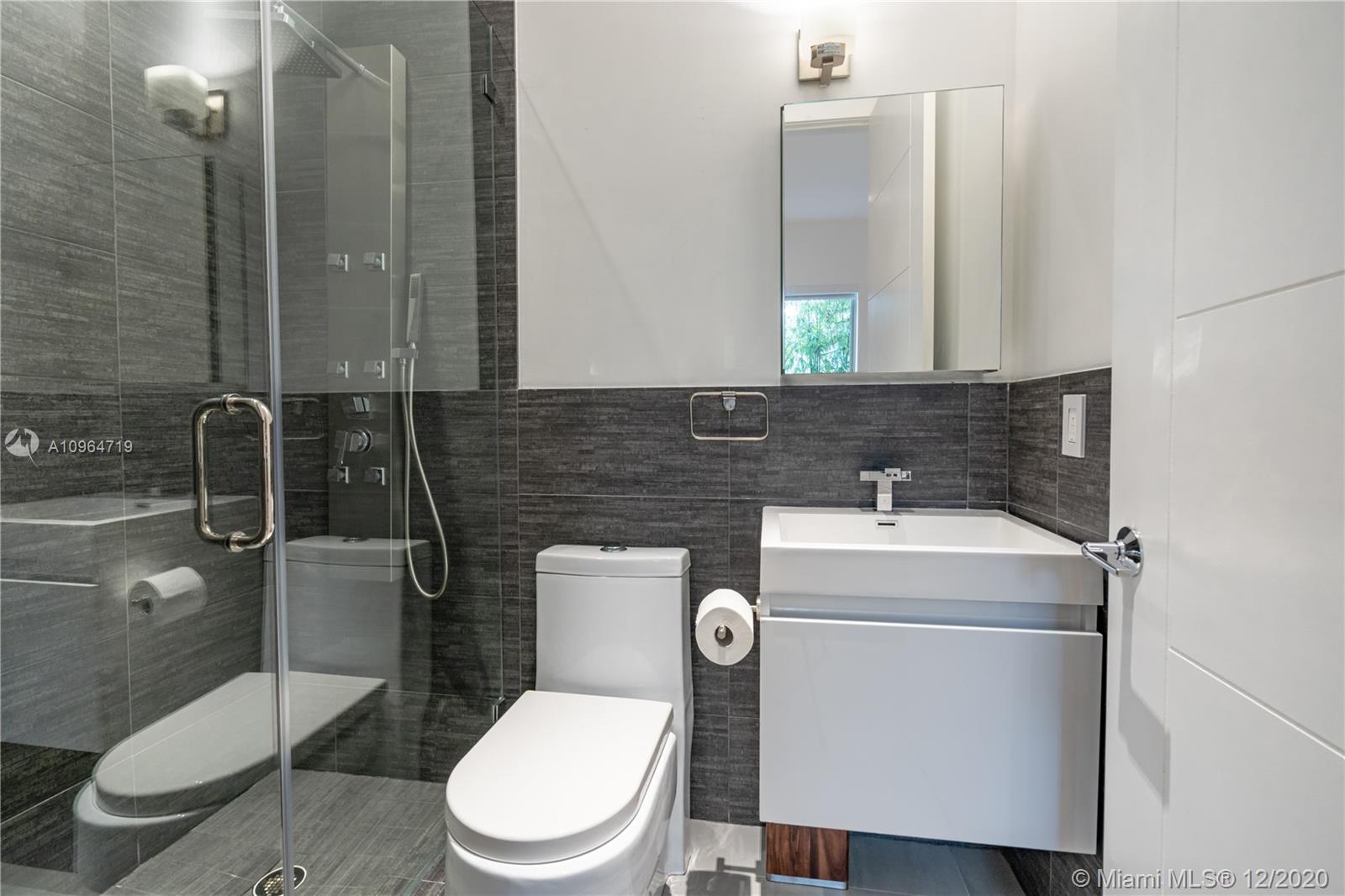 3763 Douglas Road Miami, FL 33133 - Photo 15 of 30 Gallery Image 15