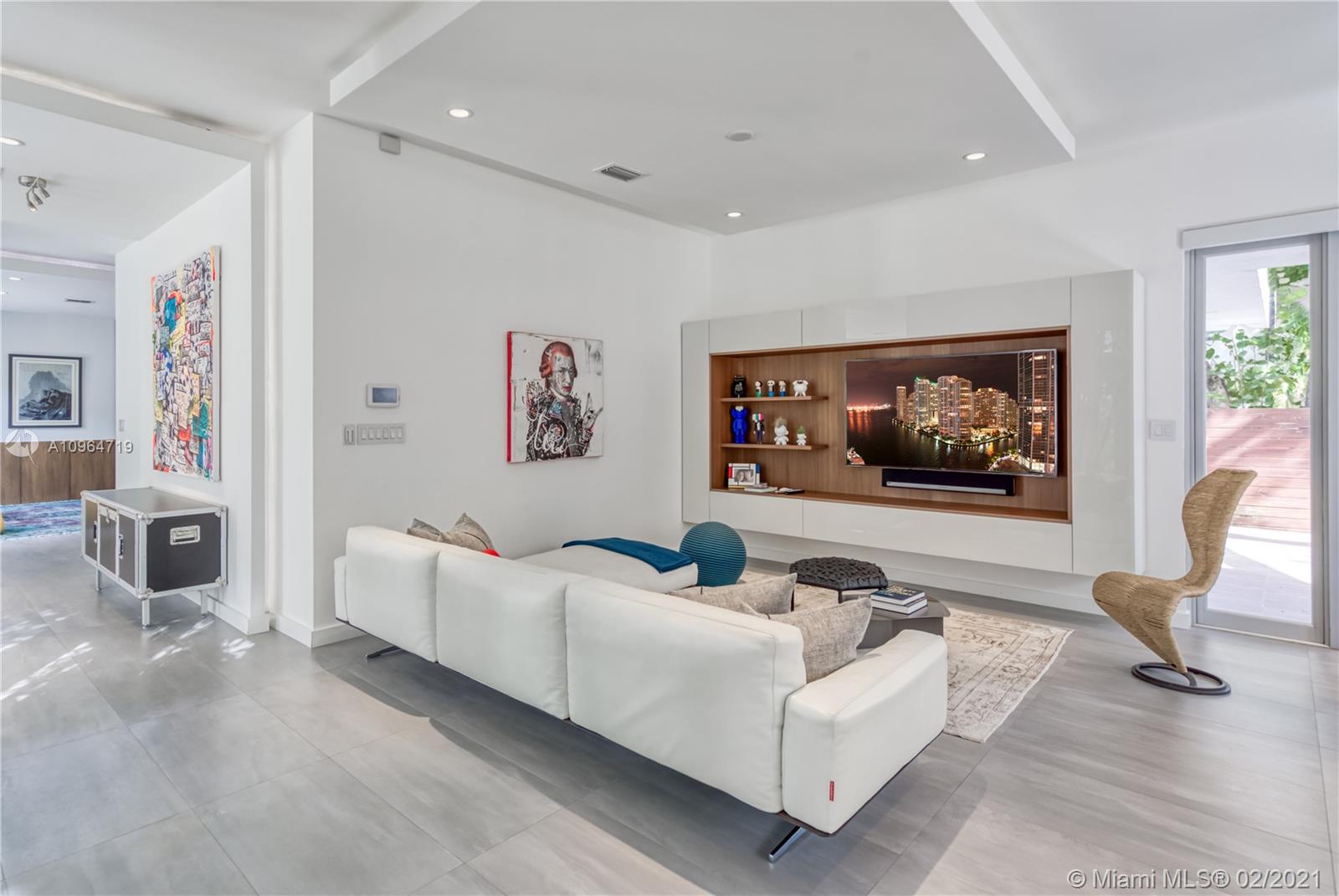 3763 Douglas Road Miami, FL 33133 - Photo 16 of 30 Gallery Image 16