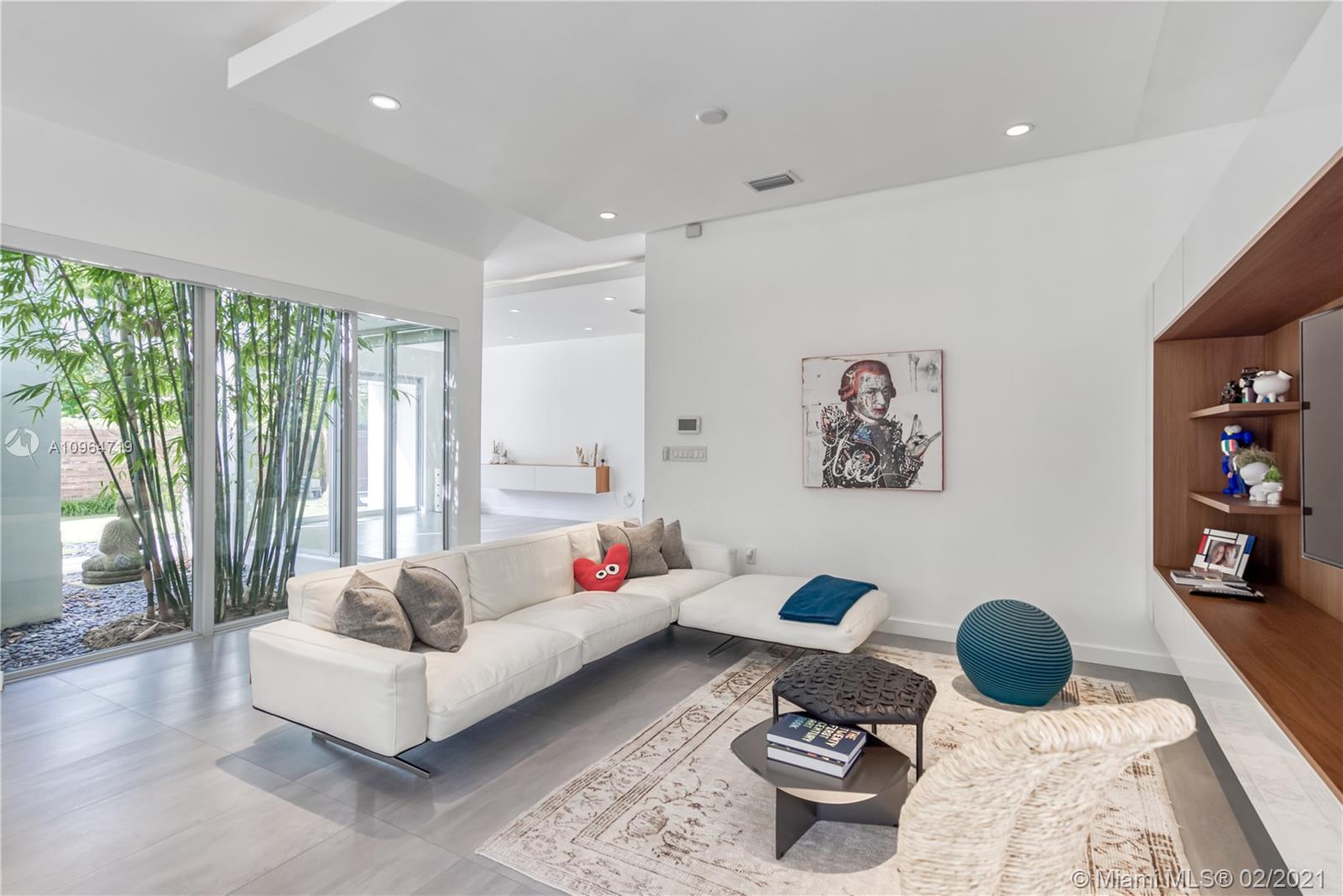 3763 Douglas Road Miami, FL 33133 - Photo 17 of 30 Gallery Image 17