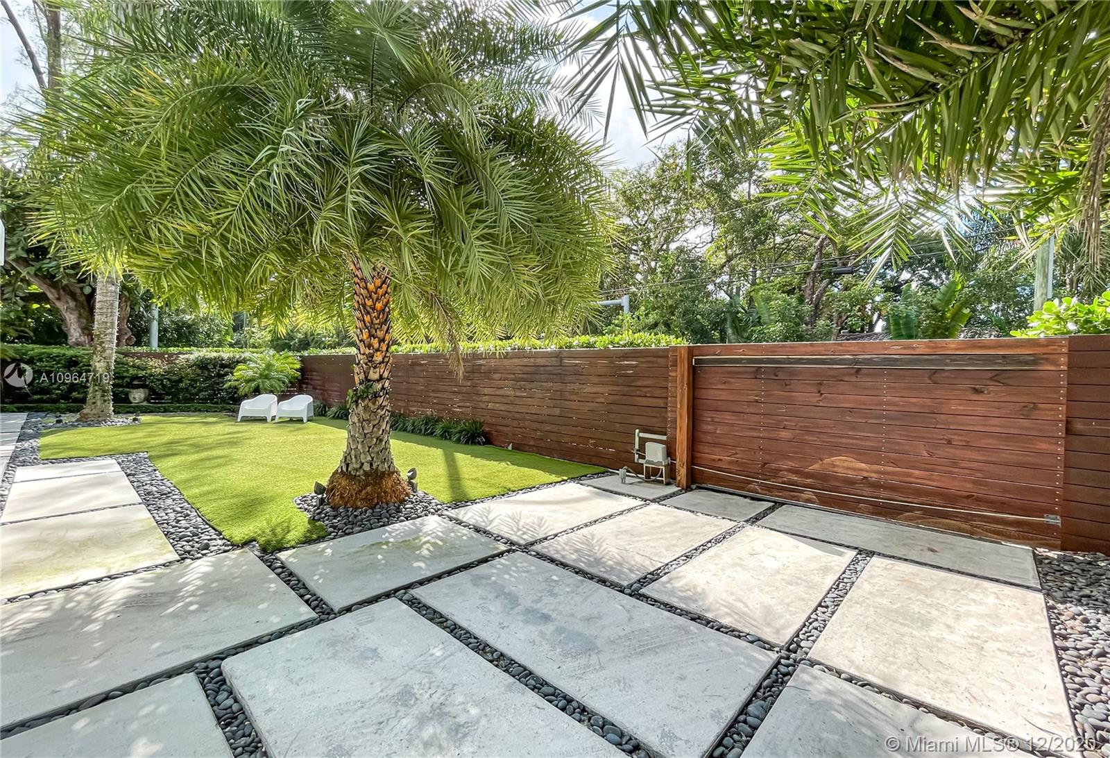 3763 Douglas Road Miami, FL 33133 - Photo 27 of 30 Gallery Image 27