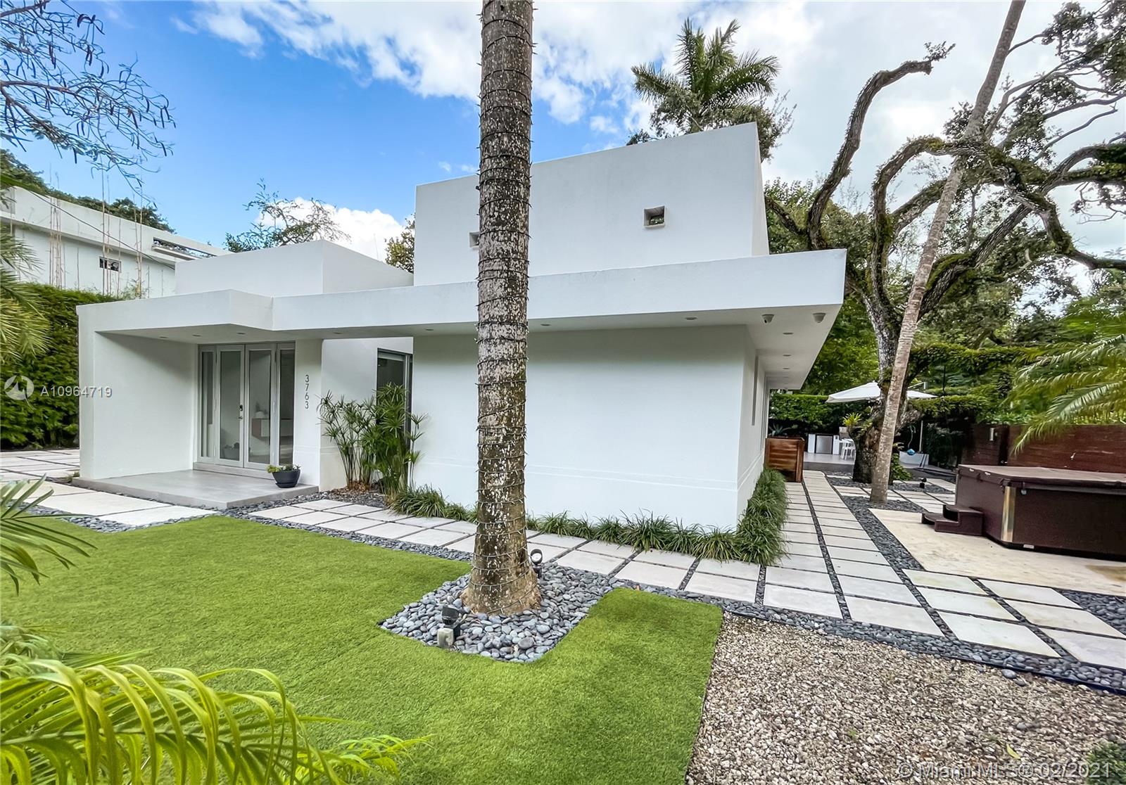 3763 Douglas Road Miami, FL 33133 - Photo 28 of 30 Gallery Image 28