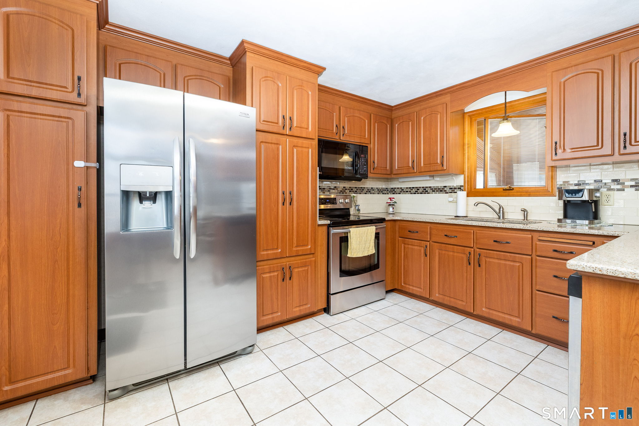 104 Driftwood Road Bristol, CT 06010 - Photo 8 of 34