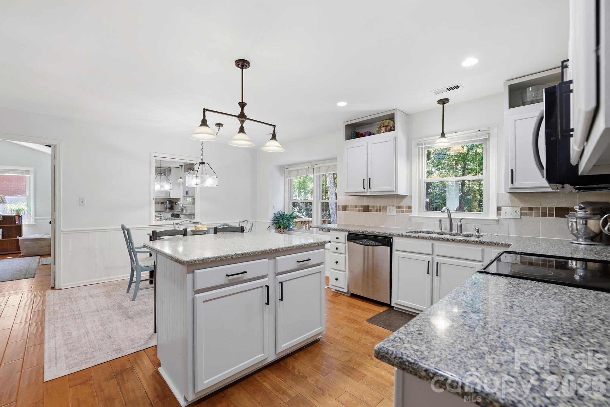 340 Walnut Point Drive Matthews, NC 28105 - Photo 9 of 48