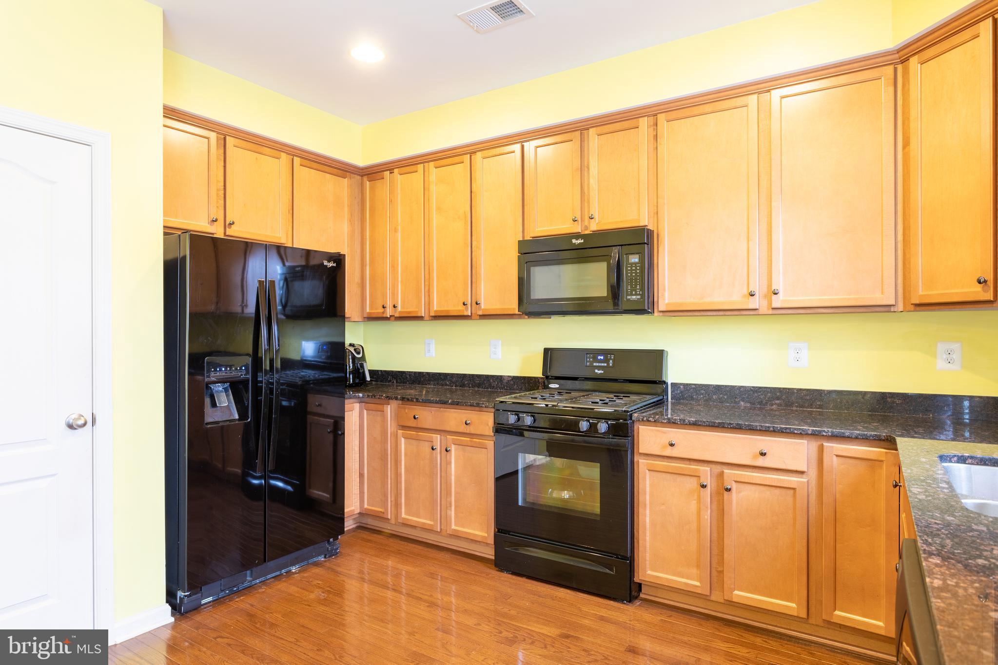 13050 Yellow Jacket Road Hagerstown, MD 21740 - Photo 9 of 22 Lots of cabinets