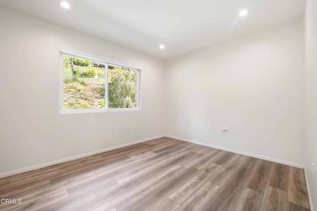 2915 Hopeton Road La Crescenta, CA 91214 - Photo 34 of 41 an empty room with a window