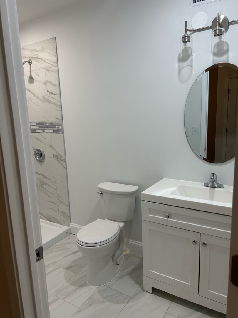73 Locust Road Winnetka, IL 60093 - Photo 11 of 25