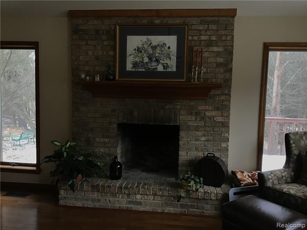 4820 Davison Road Lapeer, MI 48446 - Photo 7 of 23 IMG_0873.jpg