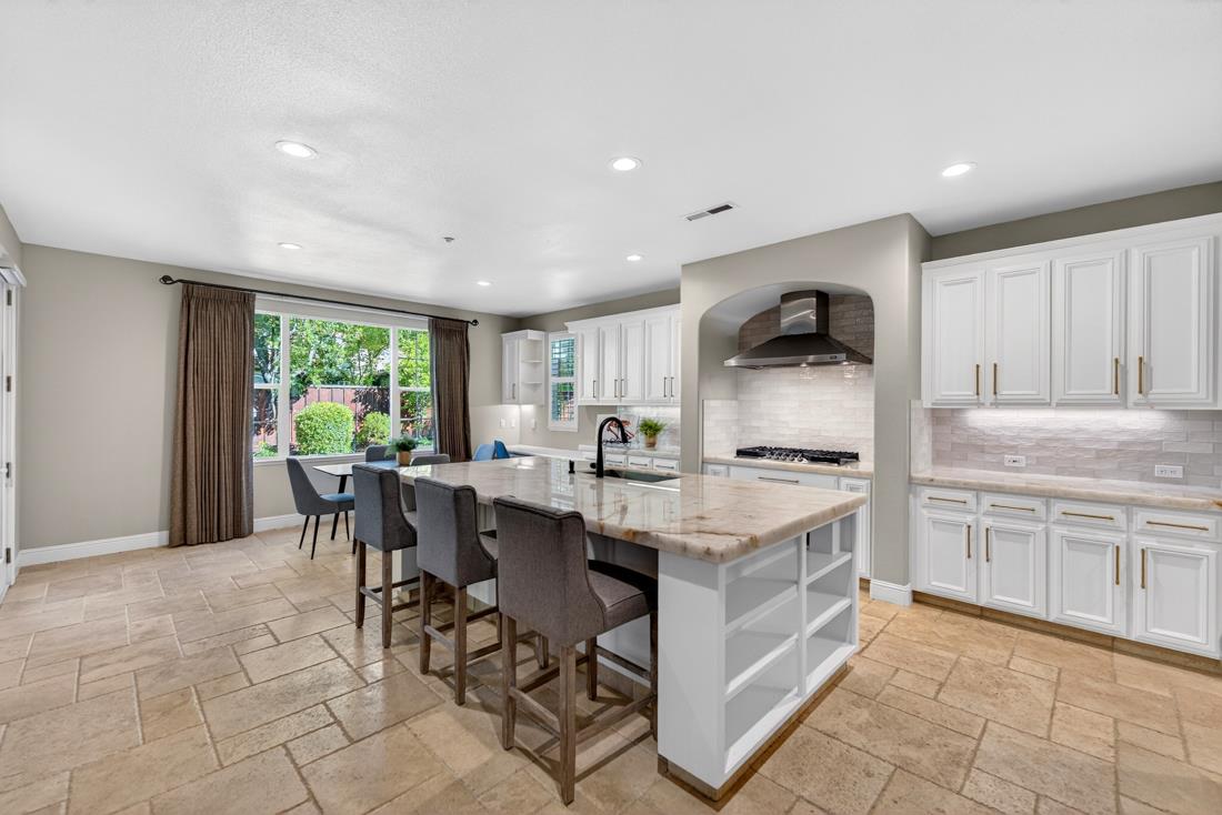 7532 Strath Place Gilroy, CA 95020 - Photo 13 of 53