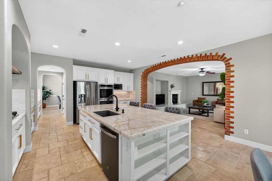 7532 Strath Place Gilroy, CA 95020 - Photo 15 of 53