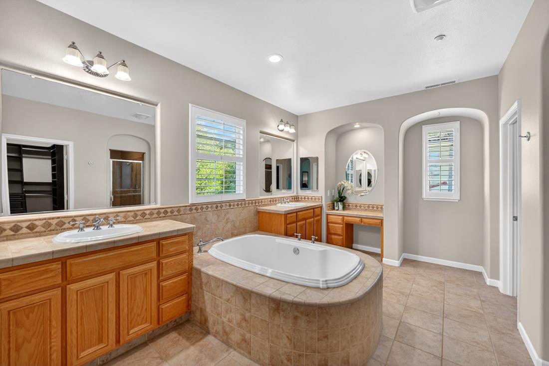 7532 Strath Place Gilroy, CA 95020 - Photo 29 of 53