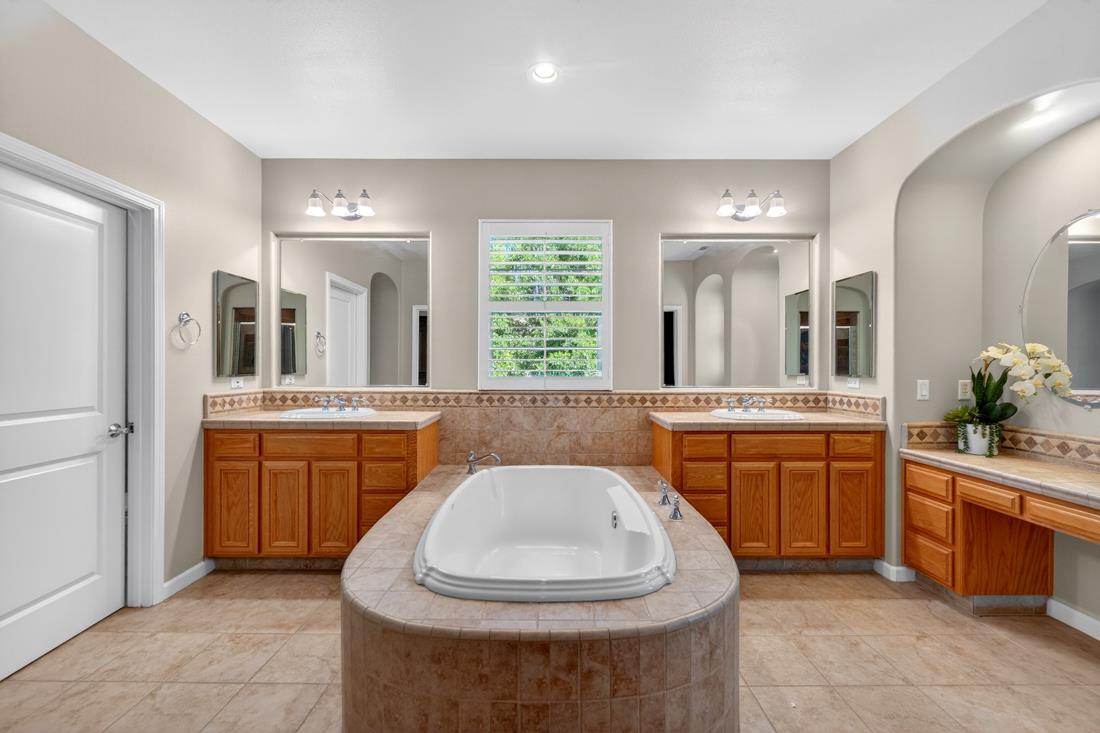 7532 Strath Place Gilroy, CA 95020 - Photo 30 of 53
