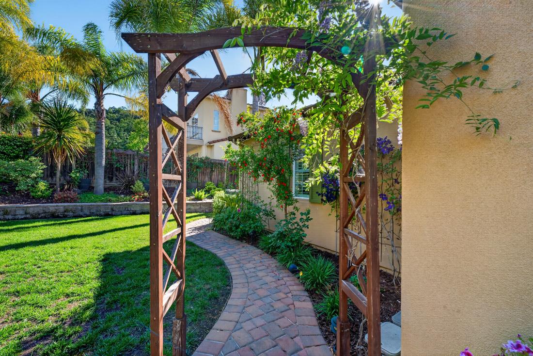 7532 Strath Place Gilroy, CA 95020 - Photo 37 of 53