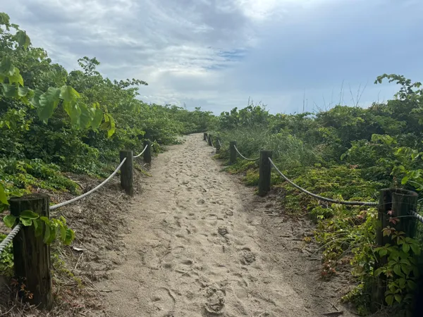 $2,100 | 1115 South Ocean Drive, Unit 3, Fort Pierce, FL 34949