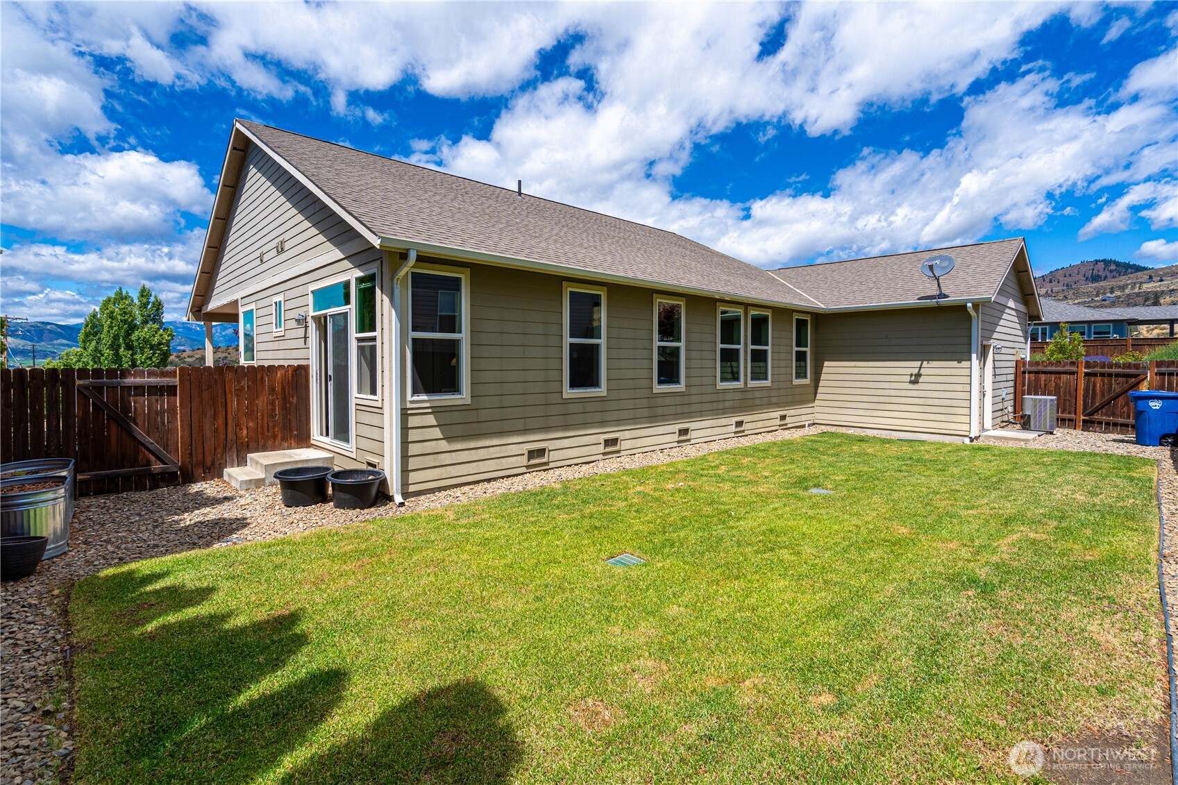 1000 Sunset Lane Chelan, WA 98816 - Photo 31 of 37