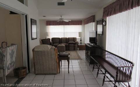 2702 Divot Road Sebring, FL 33872 - Photo 5 of 15 Gallery Image 5