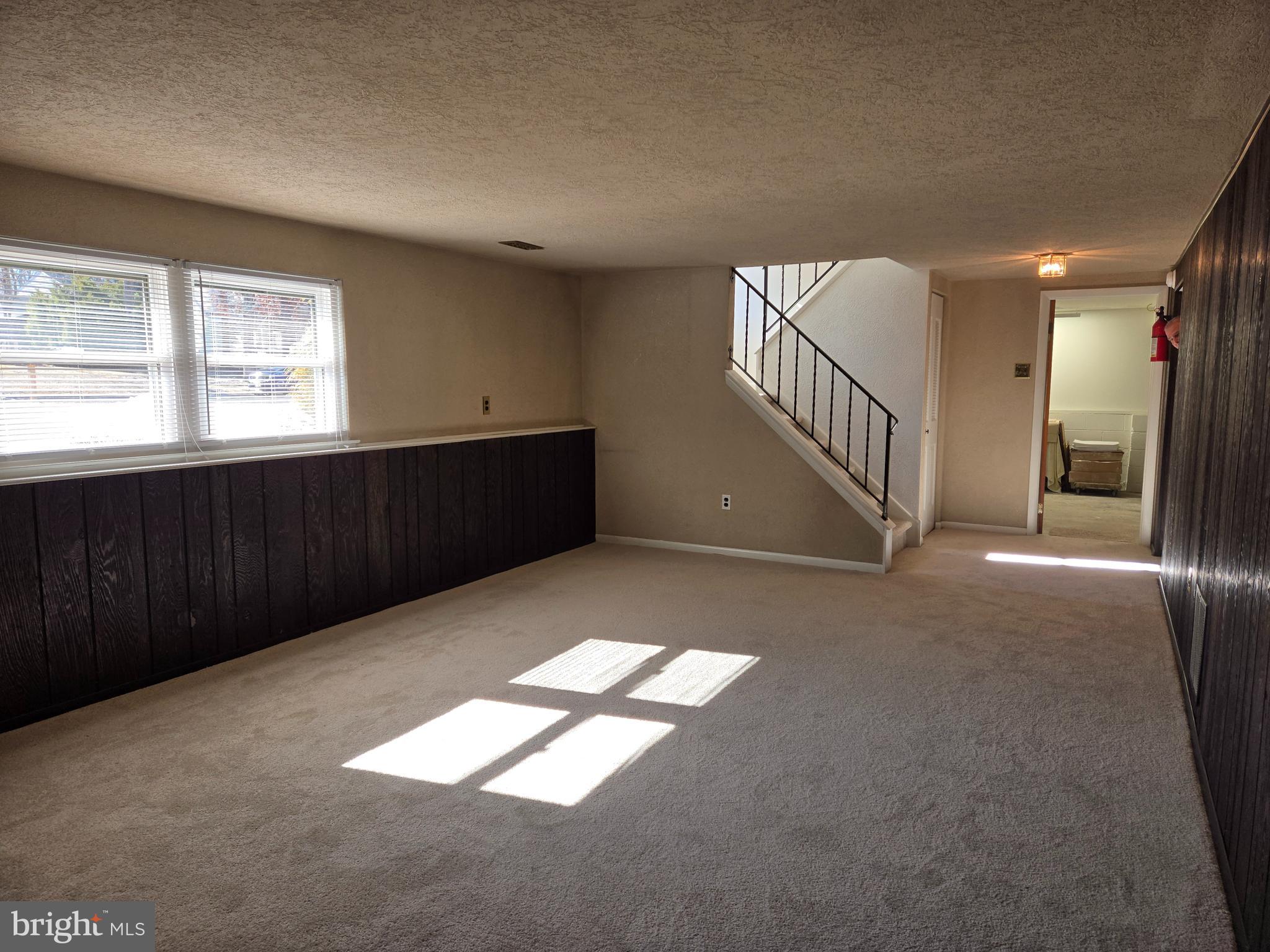 8 Sandy Drive Newfield, NJ 08344 - Photo 19 of 48 a view of entryway
