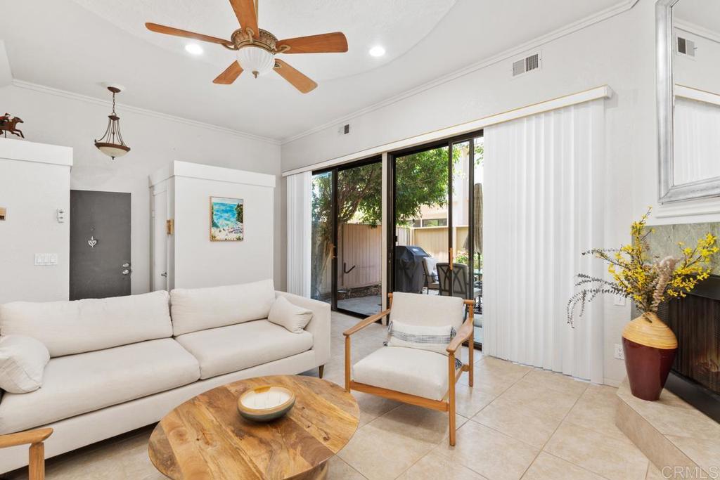 757 Ocean Surf Drive Solana Beach, CA 92075 - Photo 5 of 60