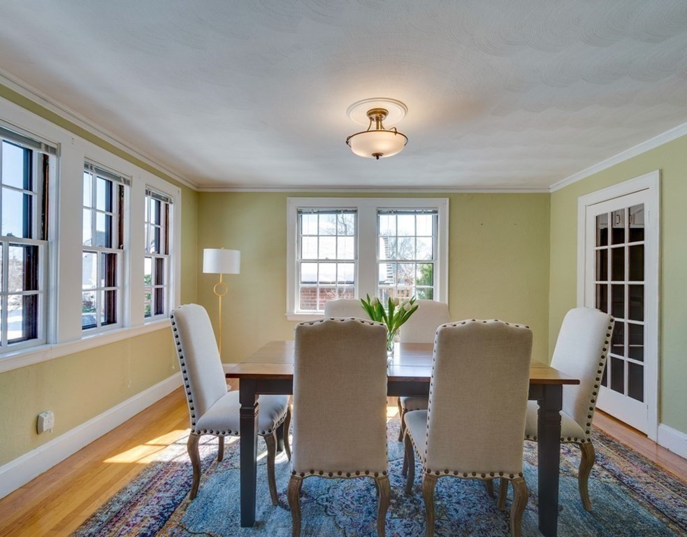 16 Richfield Road Arlington, MA 02474 - Photo 4 of 26