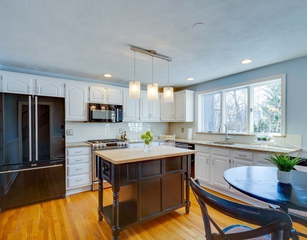 16 Richfield Road Arlington, MA 02474 - Photo 6 of 26