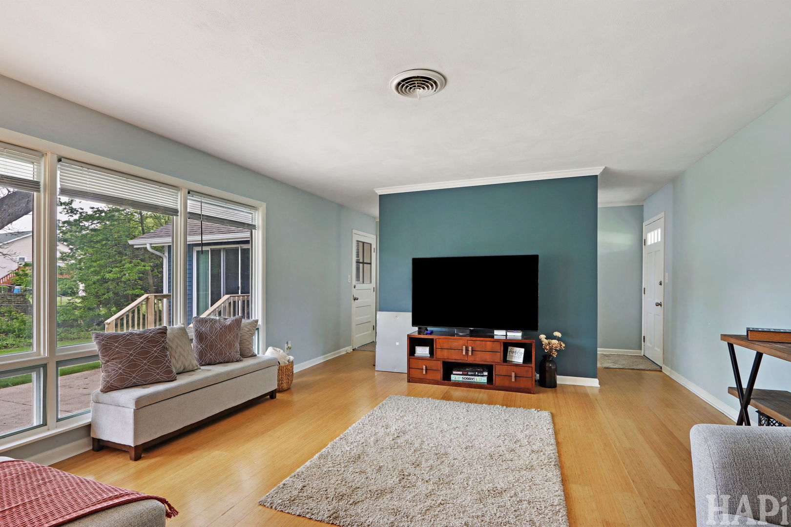 62 Lippincott Road Fox Lake, IL 60020 - Photo 4 of 20