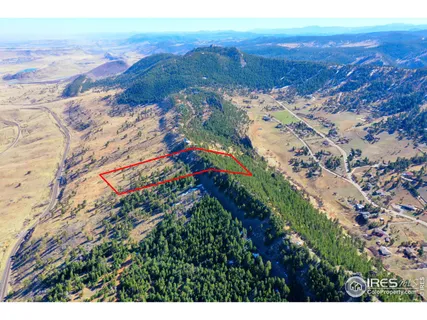 a view of an outdoor space with mountain