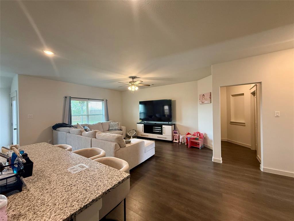 1750 Gleasondale Place Forney, TX 75126 - Photo 3 of 13