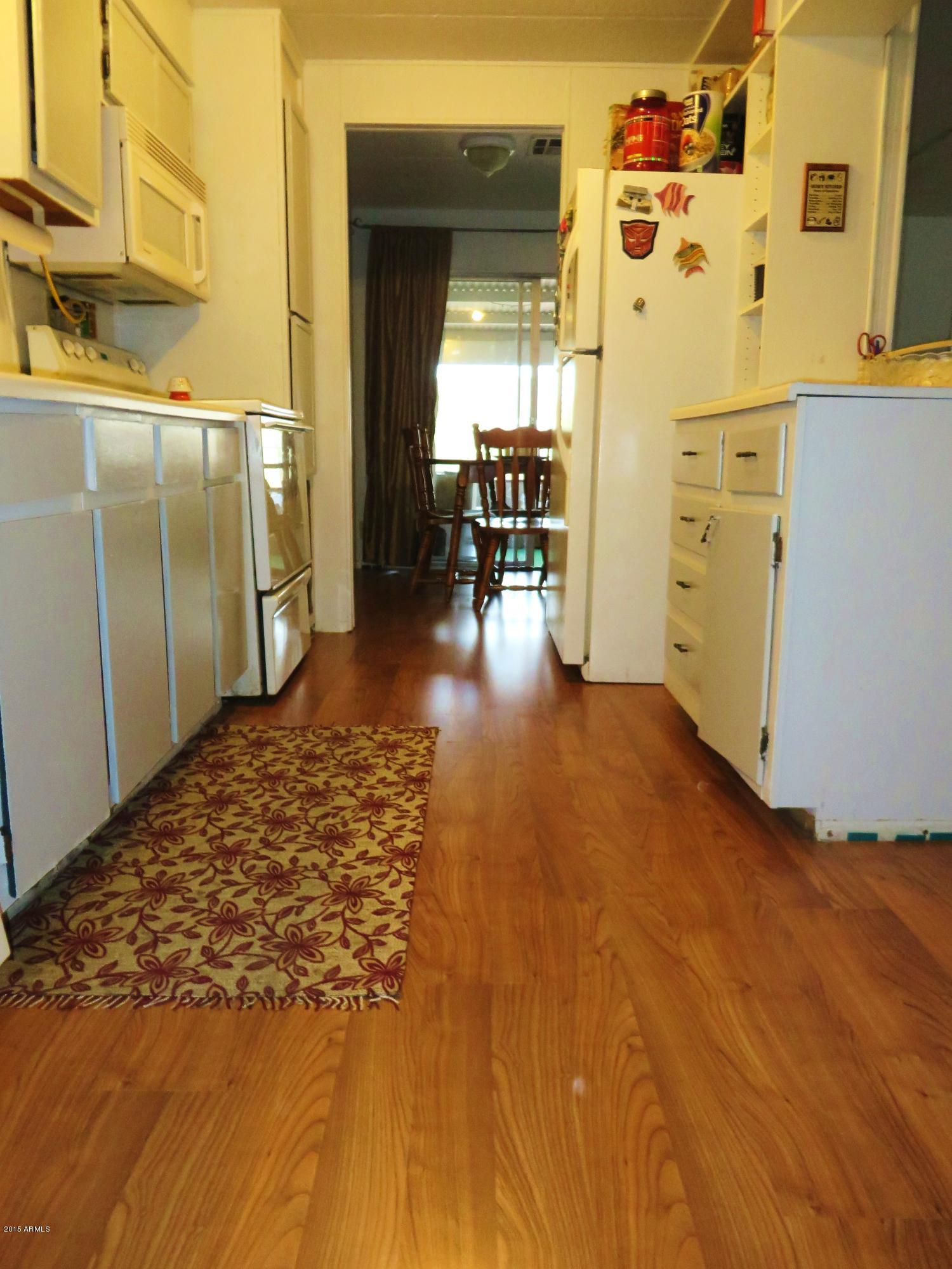 2383 South Tomahawk Road Apache Junction, AZ 85119 - Photo 8 of 15 kitchen