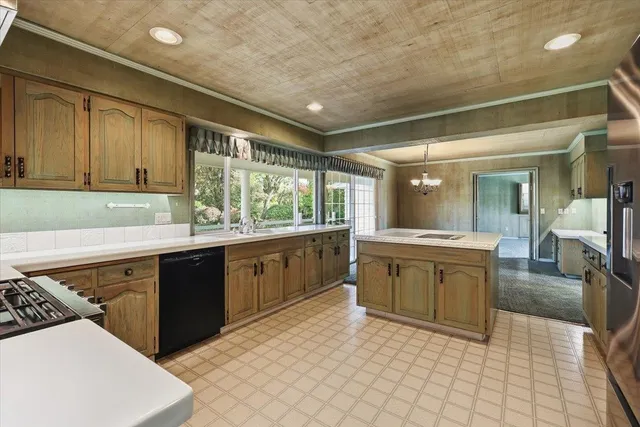 $1,600,000 | 3433 South High Drive, Spokane, WA 99203