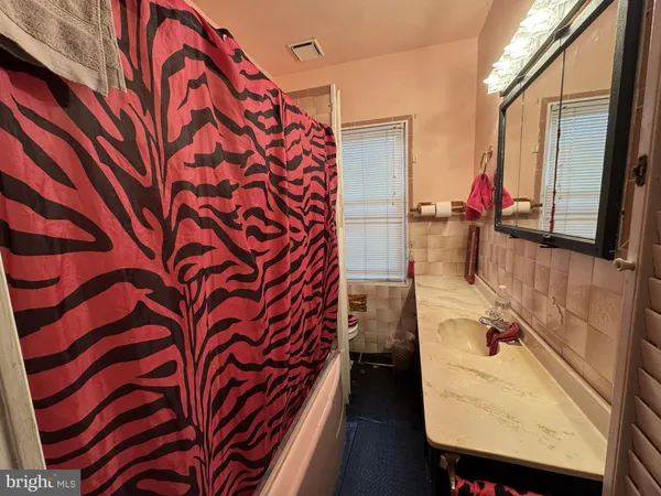 $225,000 | 505 Bartlett Avenue, Ridley Park, PA 19078