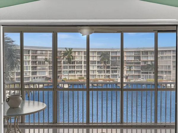 $3,300 | 1537 East Hillsboro Boulevard, Unit 438, Deerfield Beach, FL 33441