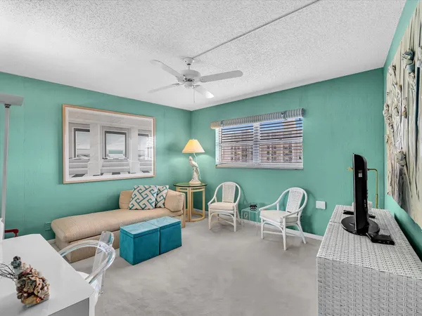 $3,300 | 1537 East Hillsboro Boulevard, Unit 438, Deerfield Beach, FL 33441