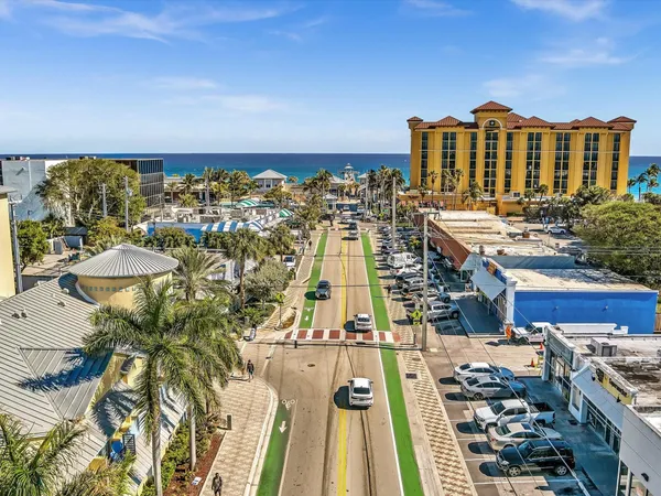 $3,300 | 1537 East Hillsboro Boulevard, Unit 438, Deerfield Beach, FL 33441