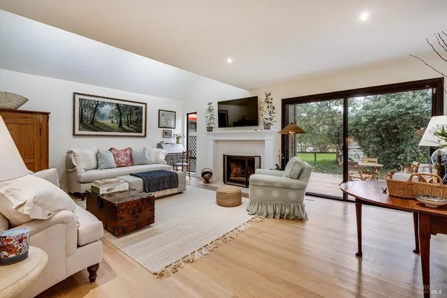 $6,000 | 1450 Wallis Court, St. Helena, CA 94574