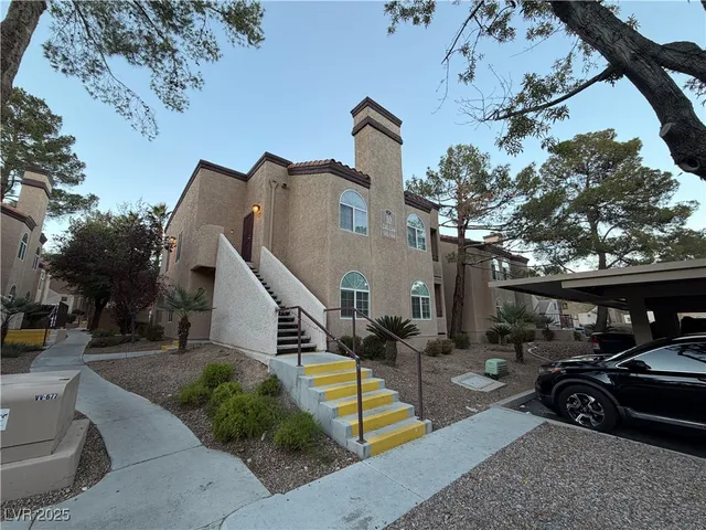 $1,550 | 9325 West Desert Inn Road, Unit 141, Las Vegas, NV 89117