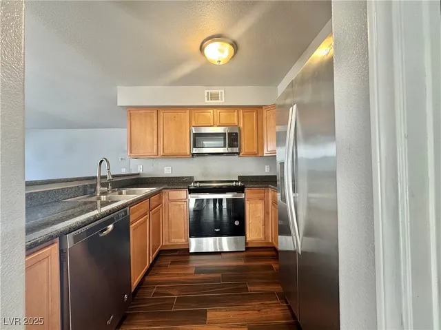 $1,550 | 9325 West Desert Inn Road, Unit 141, Las Vegas, NV 89117