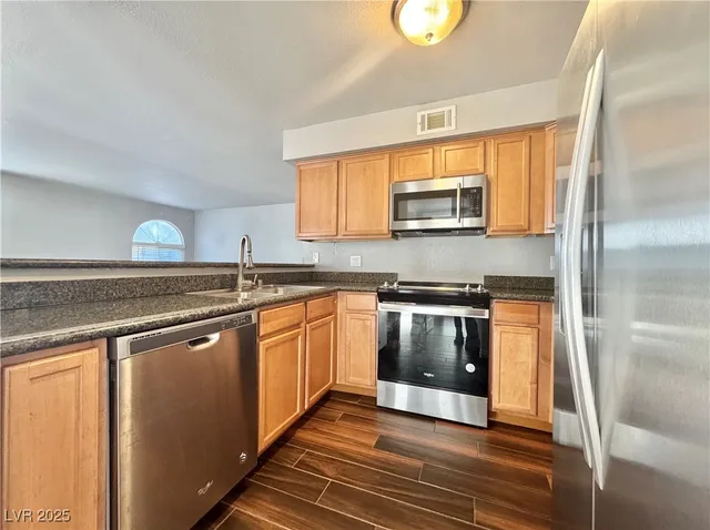 $1,550 | 9325 West Desert Inn Road, Unit 141, Las Vegas, NV 89117