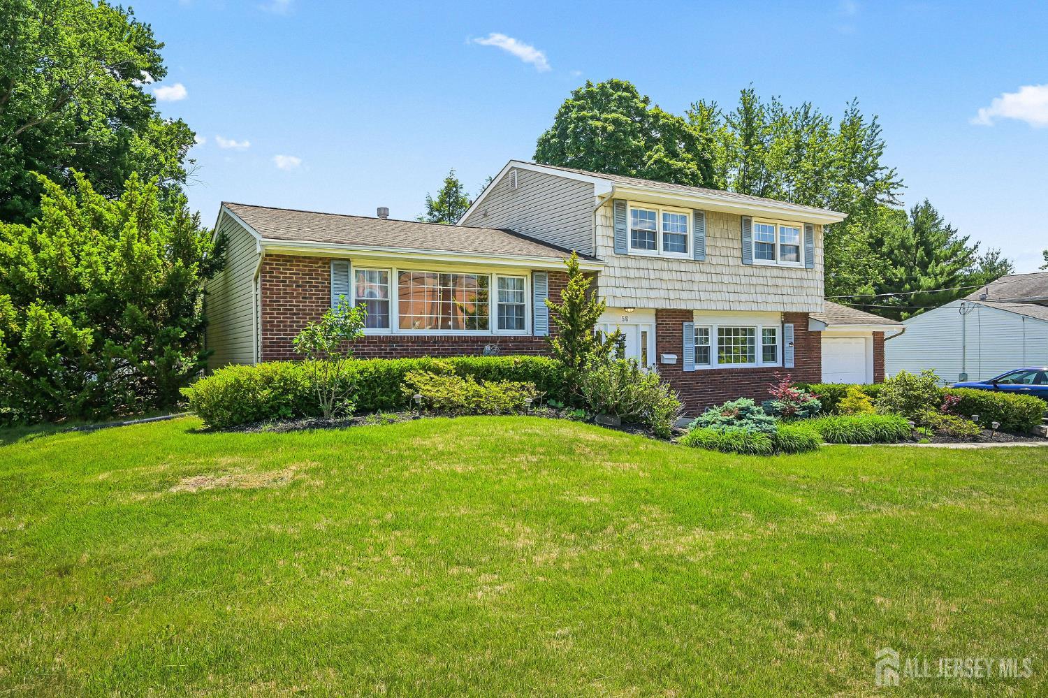 56 Corona Road East Brunswick, NJ 08816 - Photo 3 of 40