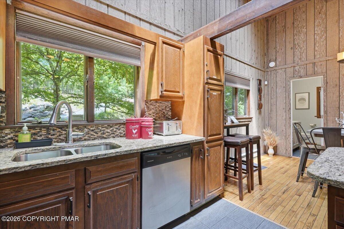 1076 Porter Drive Bushkill, PA 18324 - Photo 12 of 82 24-019_DSC00563