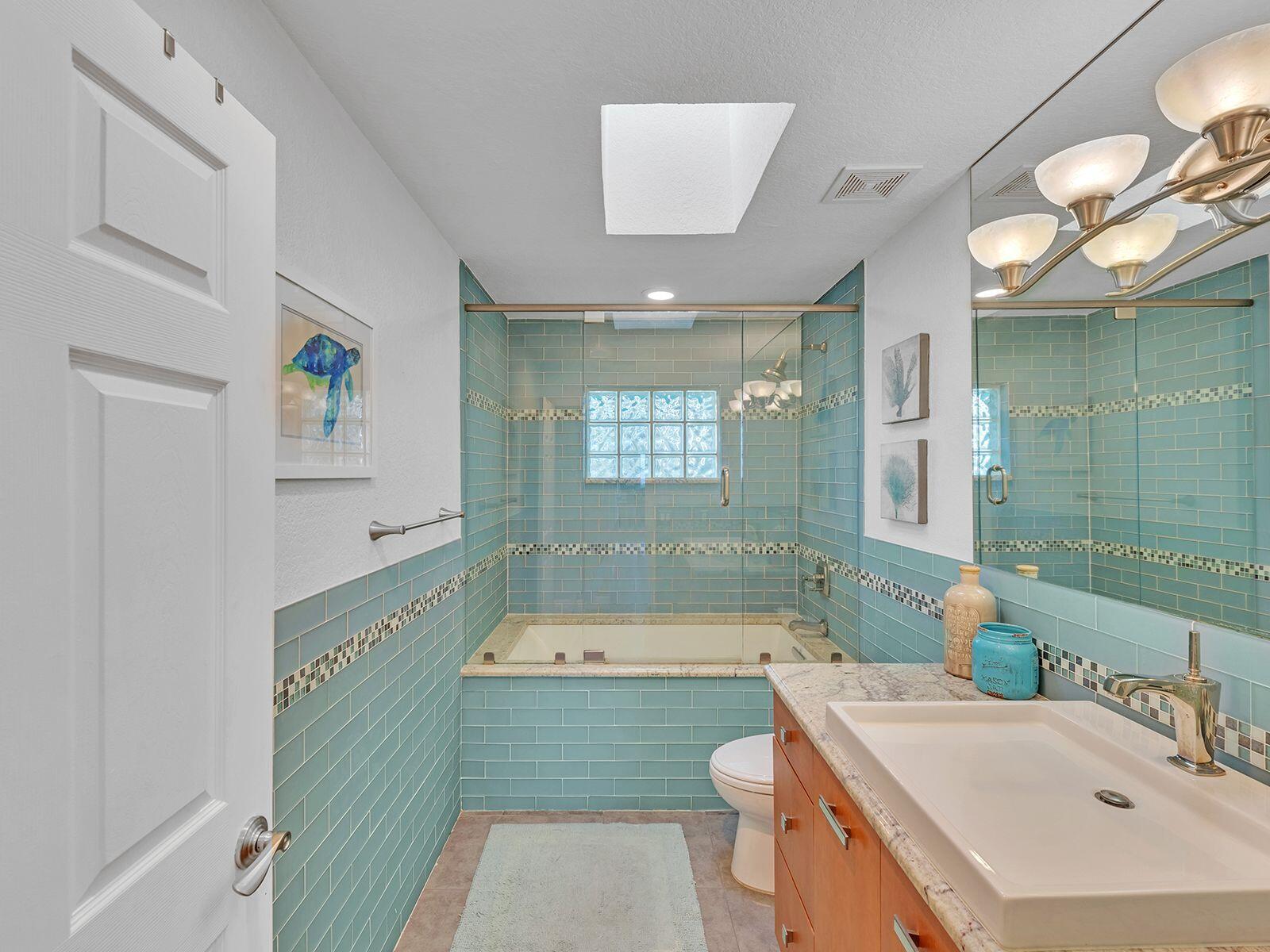 1910 Southwest 6th Place Boca Raton, FL 33486 - Photo 47 of 69 2nd_Bath