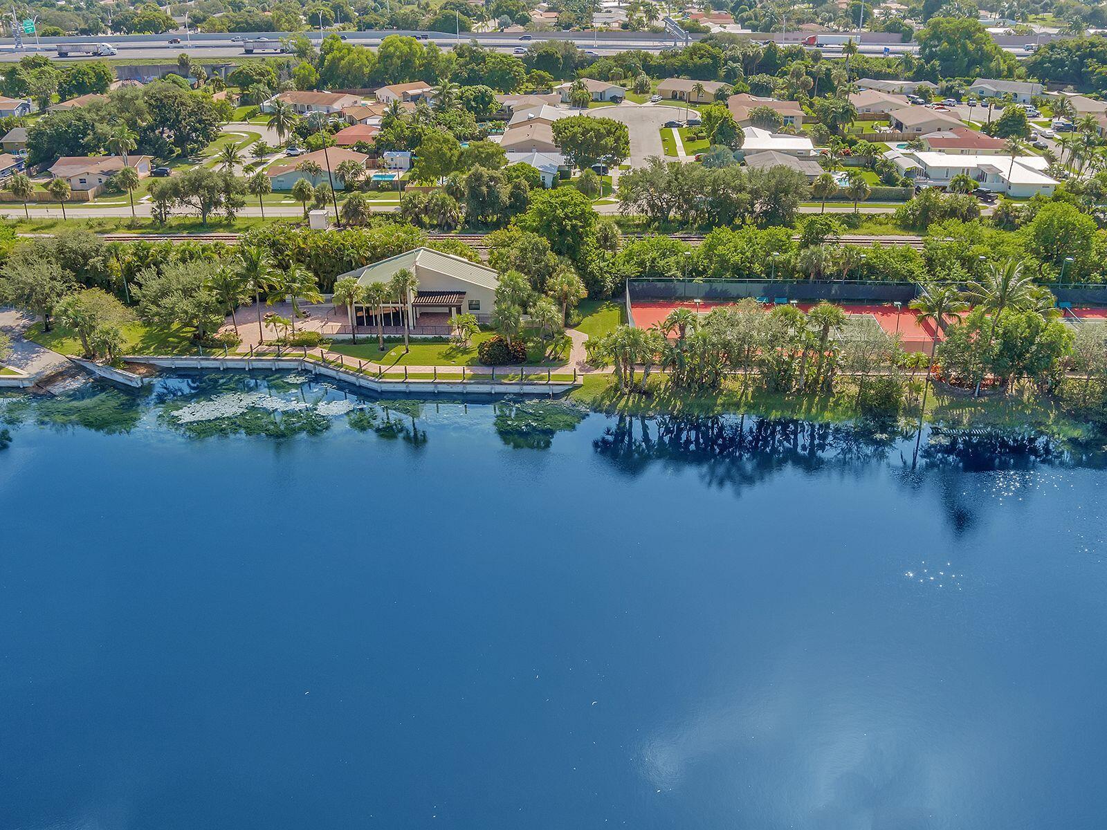 1910 Southwest 6th Place Boca Raton, FL 33486 - Photo 65 of 69 Clubhouse_Tennis_Courts