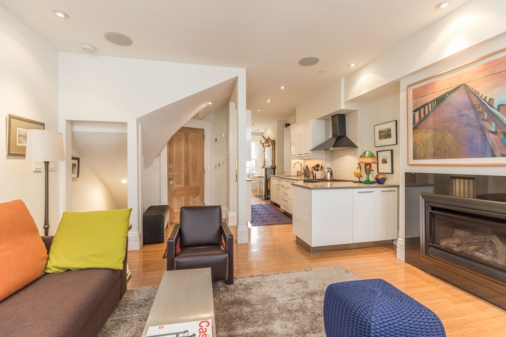 11 Fayette Street, Unit 1 Boston, MA 02116 - Photo 2 of 9