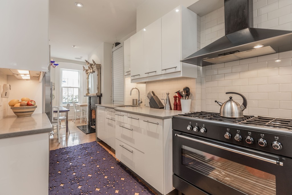 11 Fayette Street, Unit 1 Boston, MA 02116 - Photo 3 of 9